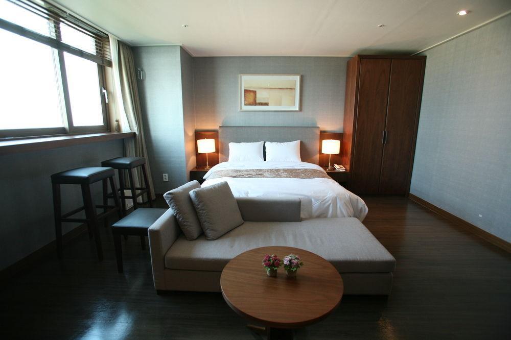 Hyunjin Tourist Hotel Donghae Εξωτερικό φωτογραφία