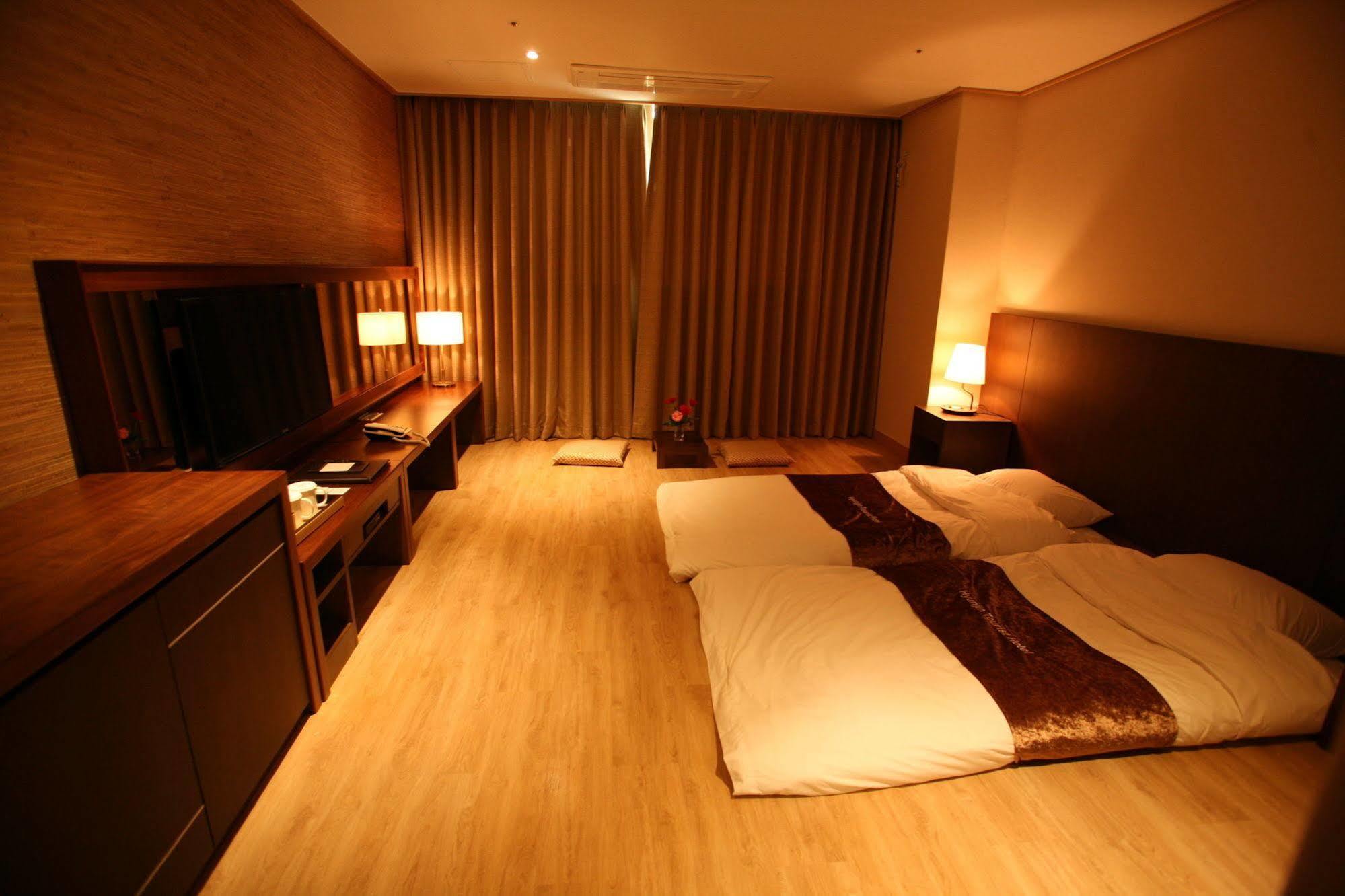 Hyunjin Tourist Hotel Donghae Εξωτερικό φωτογραφία